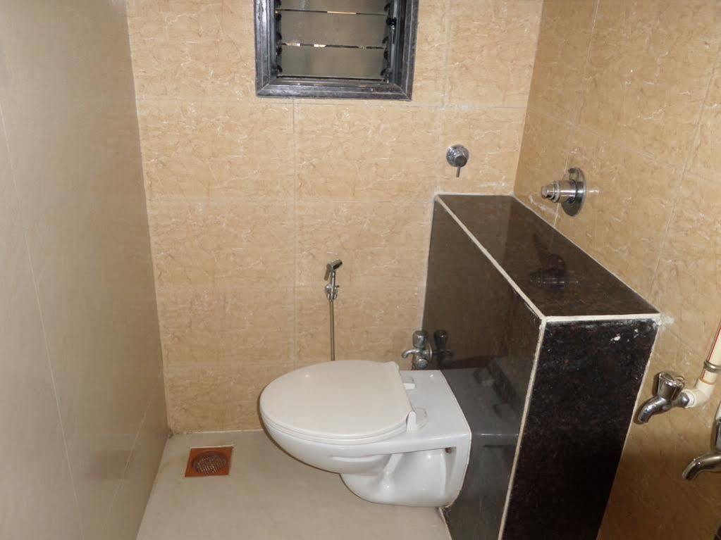 Oyo 2026 Hotel Aishwarya Residency Navi Mumbai Exterior photo